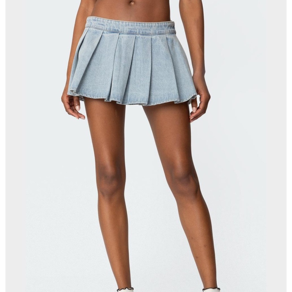 Edikted pleated Jean mini skirt size XS NWT